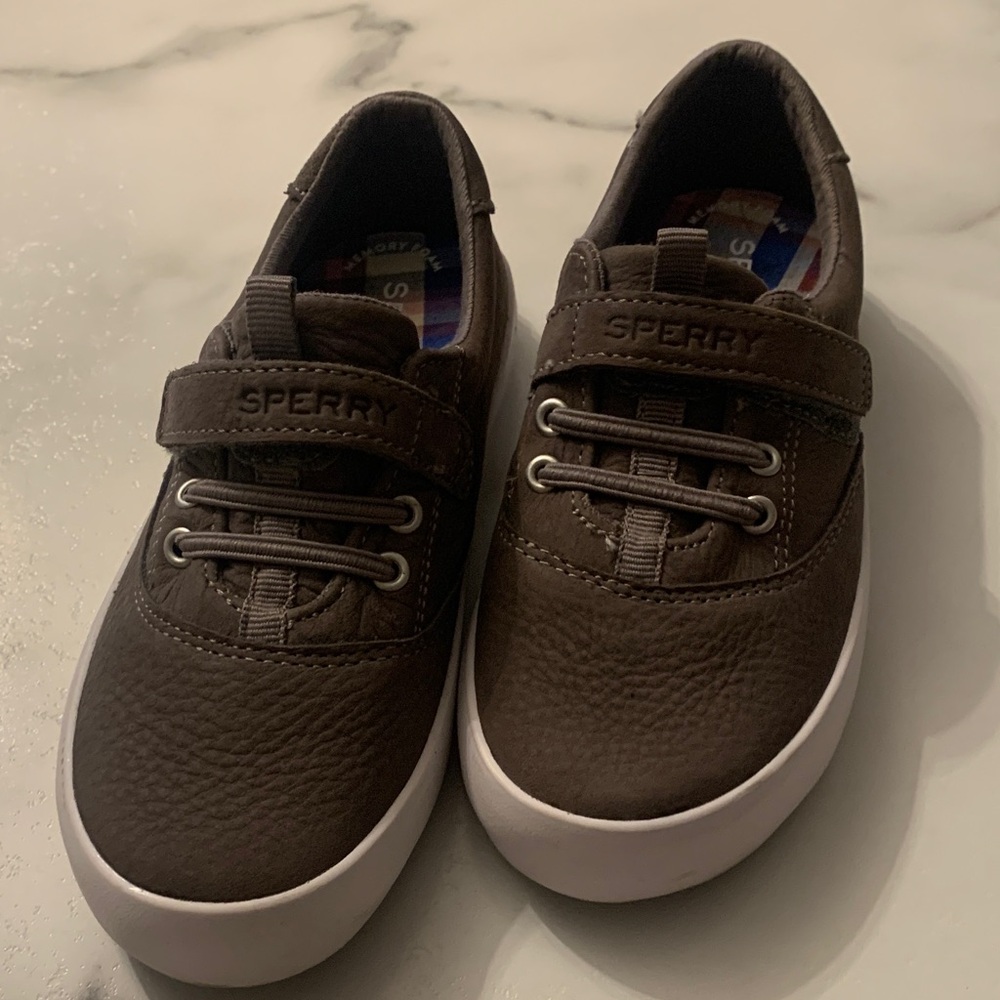 Sperry Kids Gray Leather never worn!